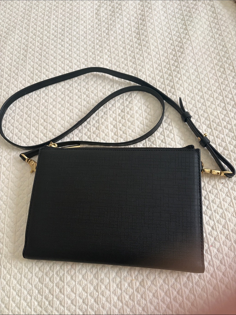 Dangerous Dover Black Crossbody wallet/bag- Sleek Elegant Style New without tags
